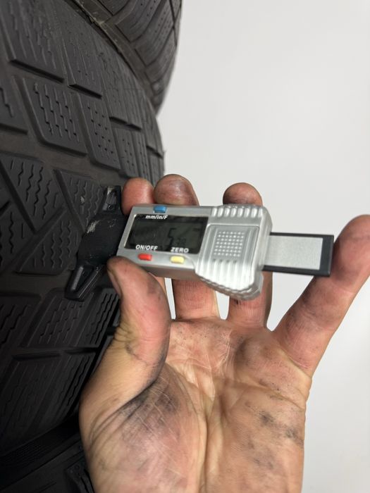 Шини 4шт. R17 225/50 Vredestein 2019 рік 5,5 мм зимова резина