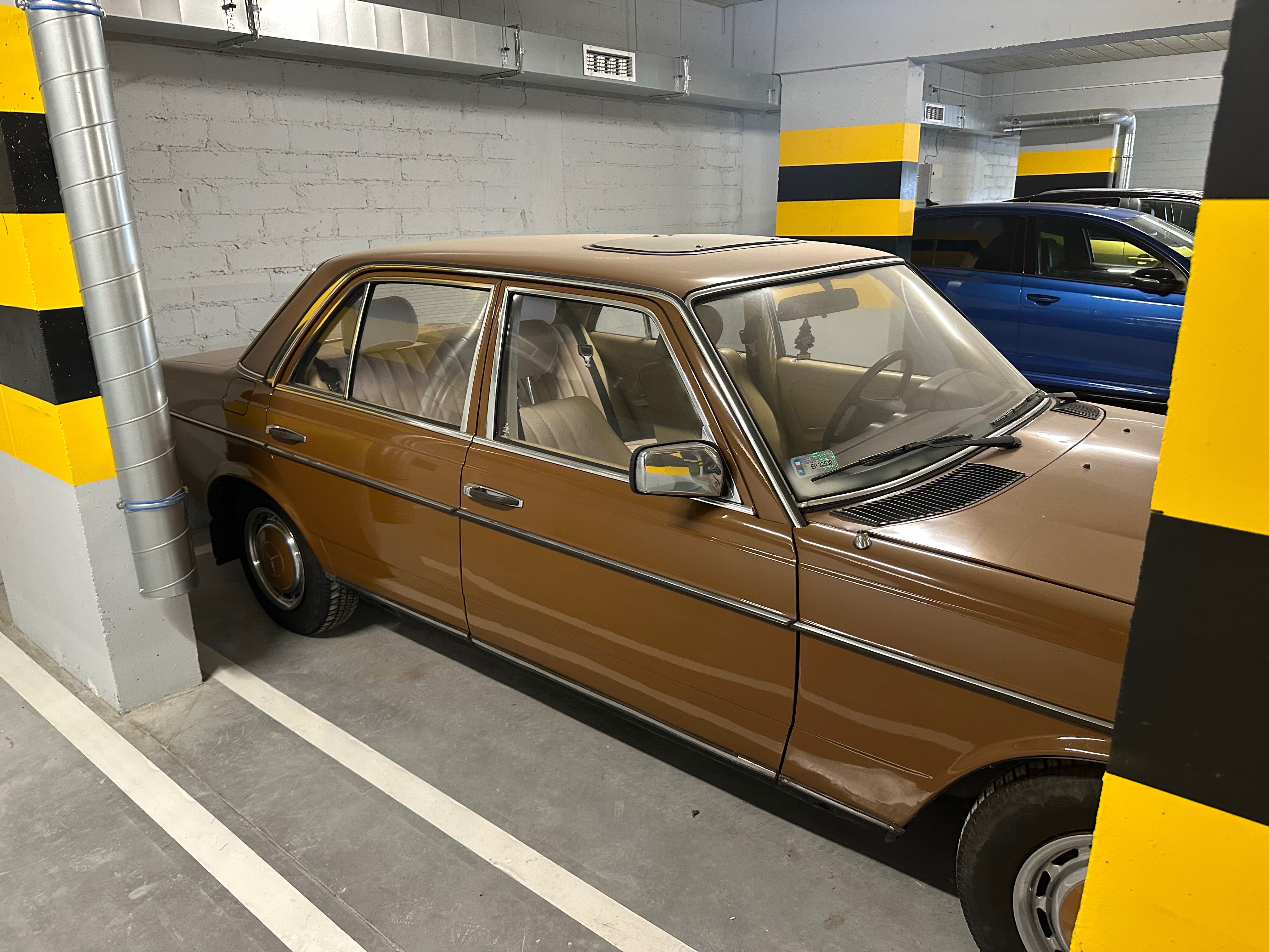 Mercedes W123 Diesel 2.4