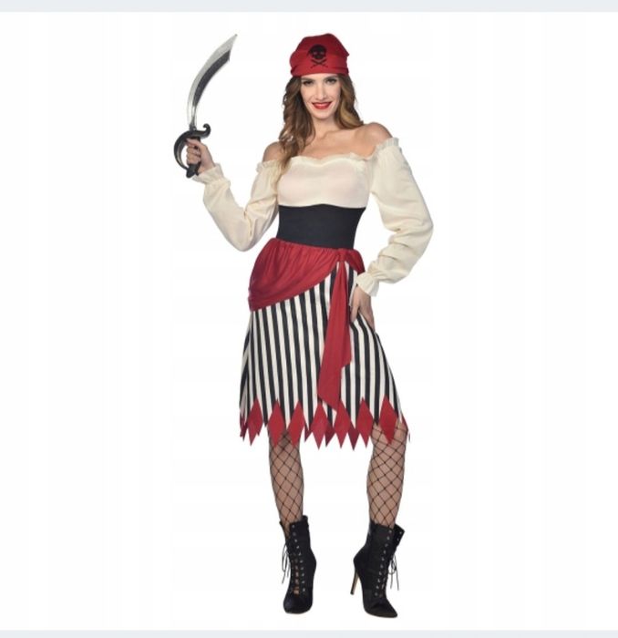 Strój piratki, kostium na hallowen lub karnawał.