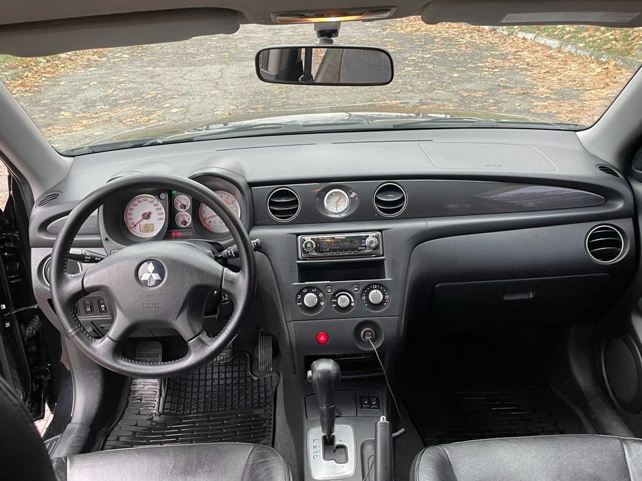 Mitsubishi Outlander 2.4 АКПП 2007 год