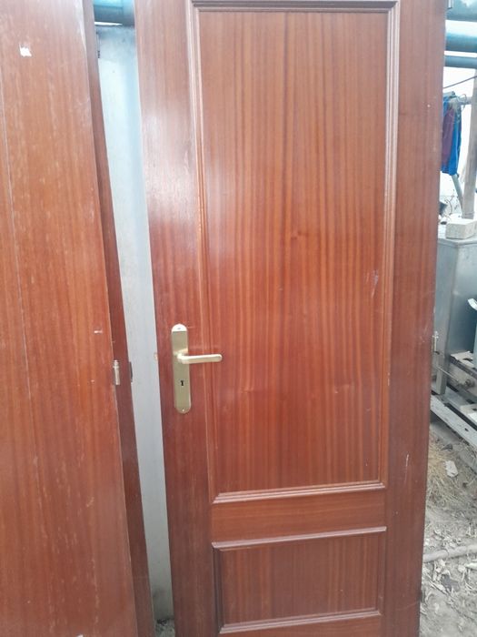 Lote de Portas  com vidro e sem vidro