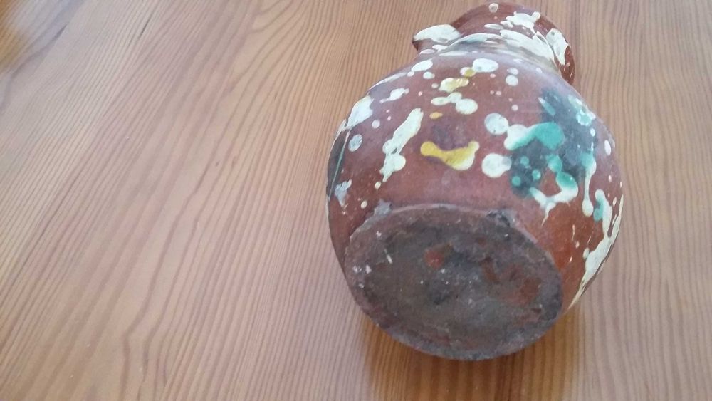 Jarro antigo  de barro pintado artesanal