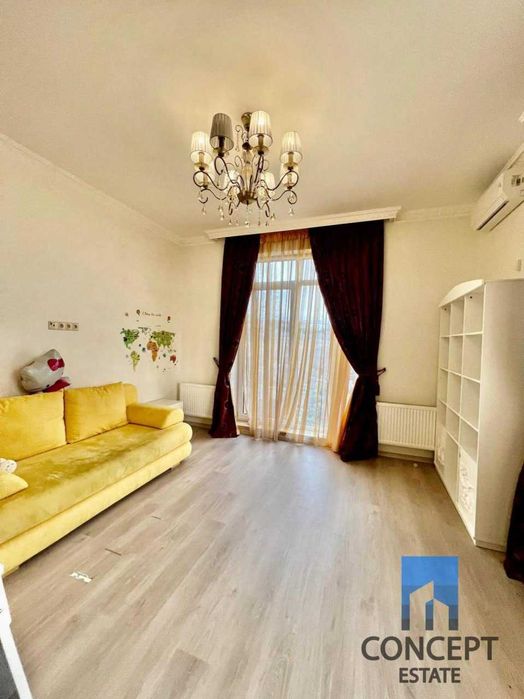 Продам дом с бассейном в Новоалександровке. Кристальный!