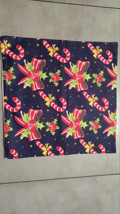 Poszewki świąteczne 40*40. Nowe