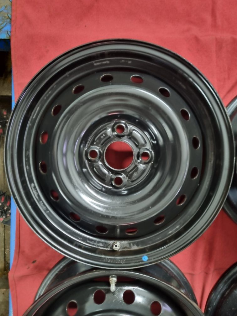 4x100 15 Suzuki Swift 14-17 Felgi stalowe z czujnikami cienienia powie