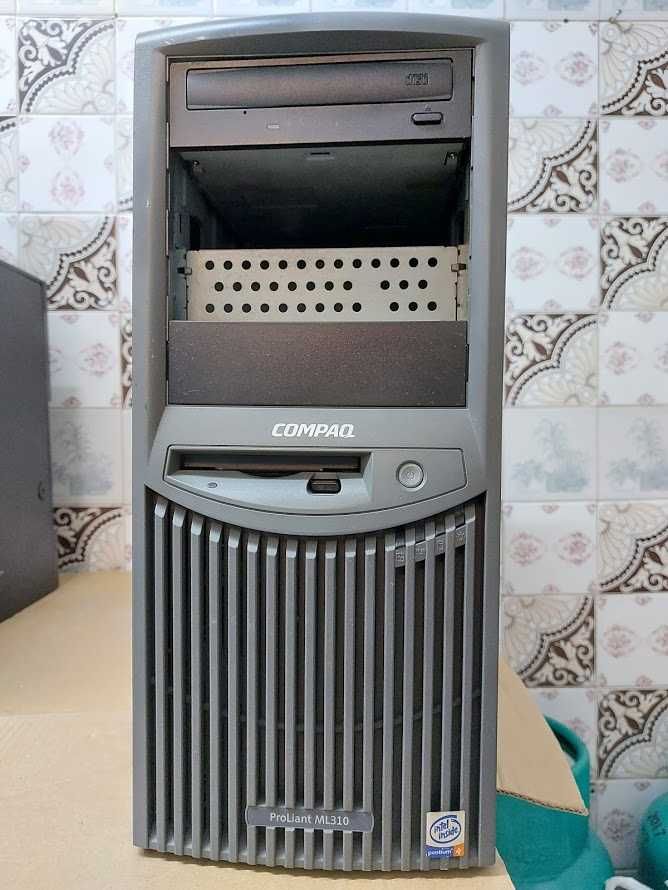 Servidor Compaq Proliant ML310