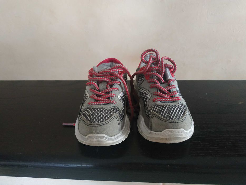 Продам дитяче взуття, 26 розмір