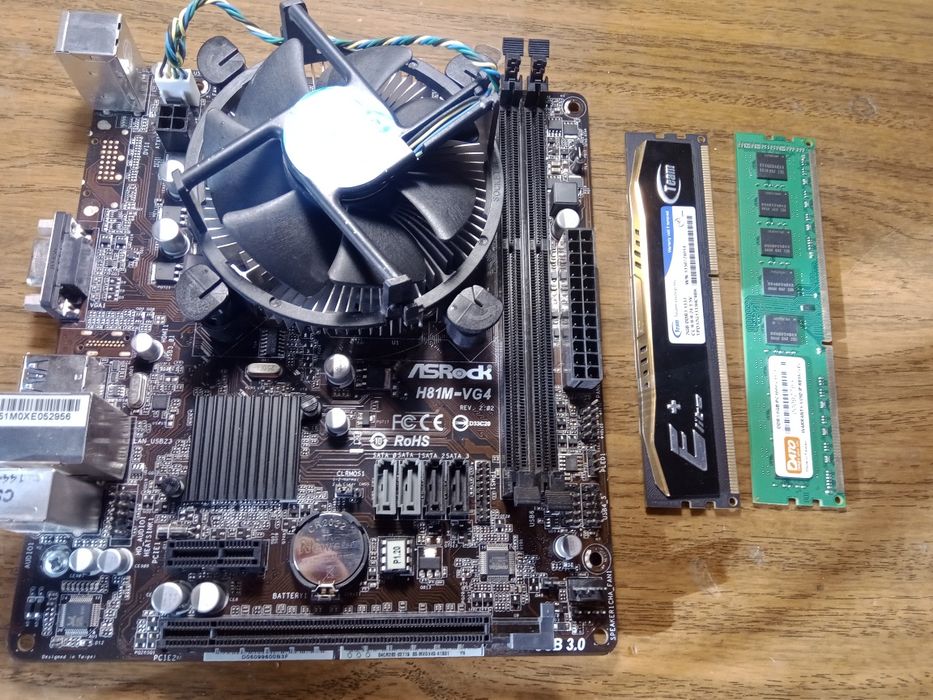 материнская плату ASRock H81M-VG4.