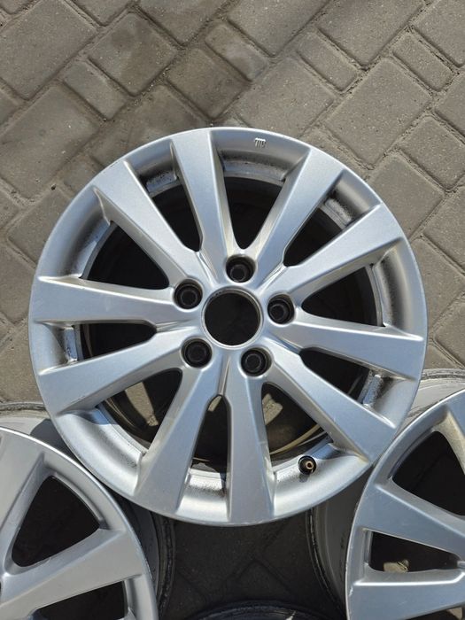 5 114.3 16 Honda Toyota lexus