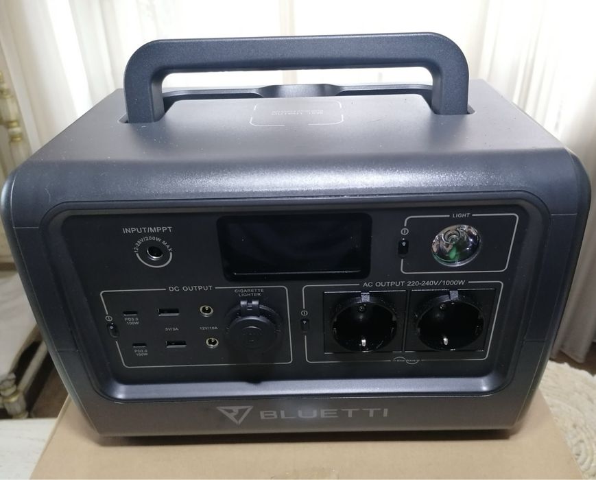 Нова Зарядна станція Bluetti EB70, 1000 Вт, 716 Вт * год