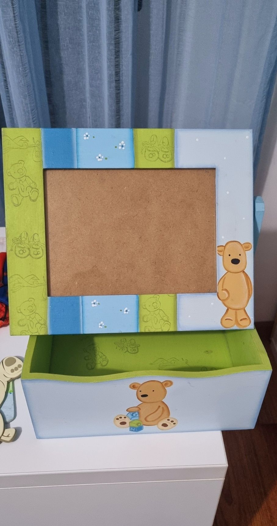 Conjunto Cesto Produtos Bebé e Moldura