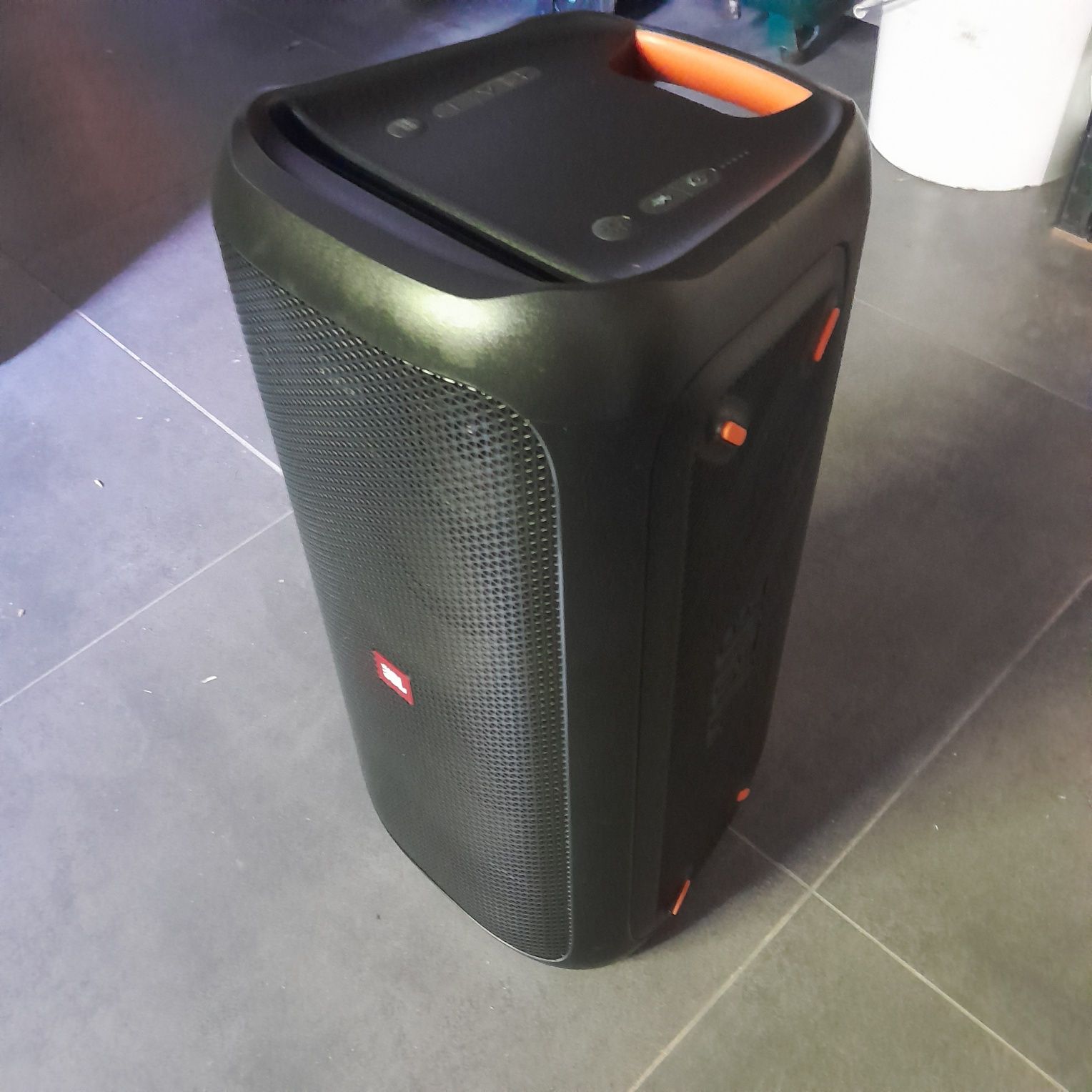 Jbl partybox 100 głośnik