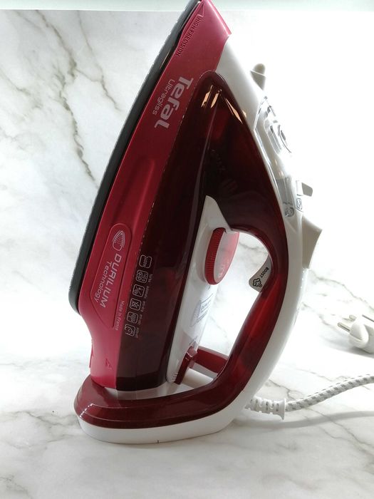 Żelazko Tefal Ultragliss Plus FV6810 Durilium AirGlide nowe