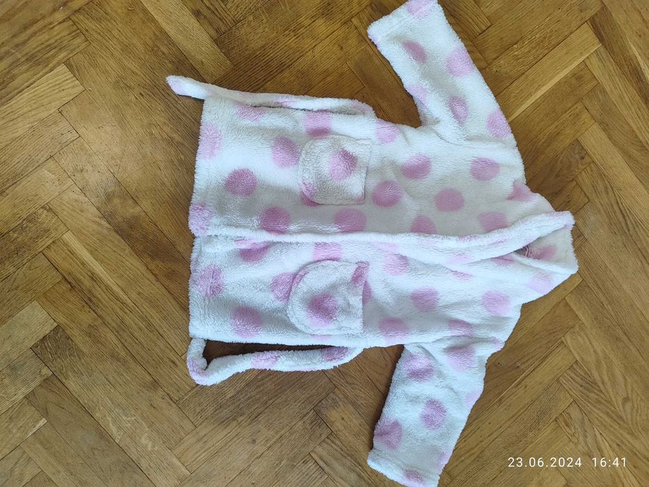 szlafrok dla dziewczynki rozm. 110