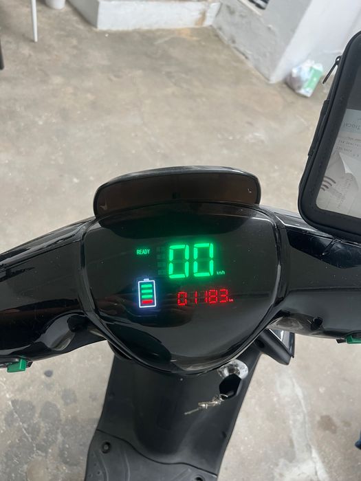 Moto elétrica VOLTRISH