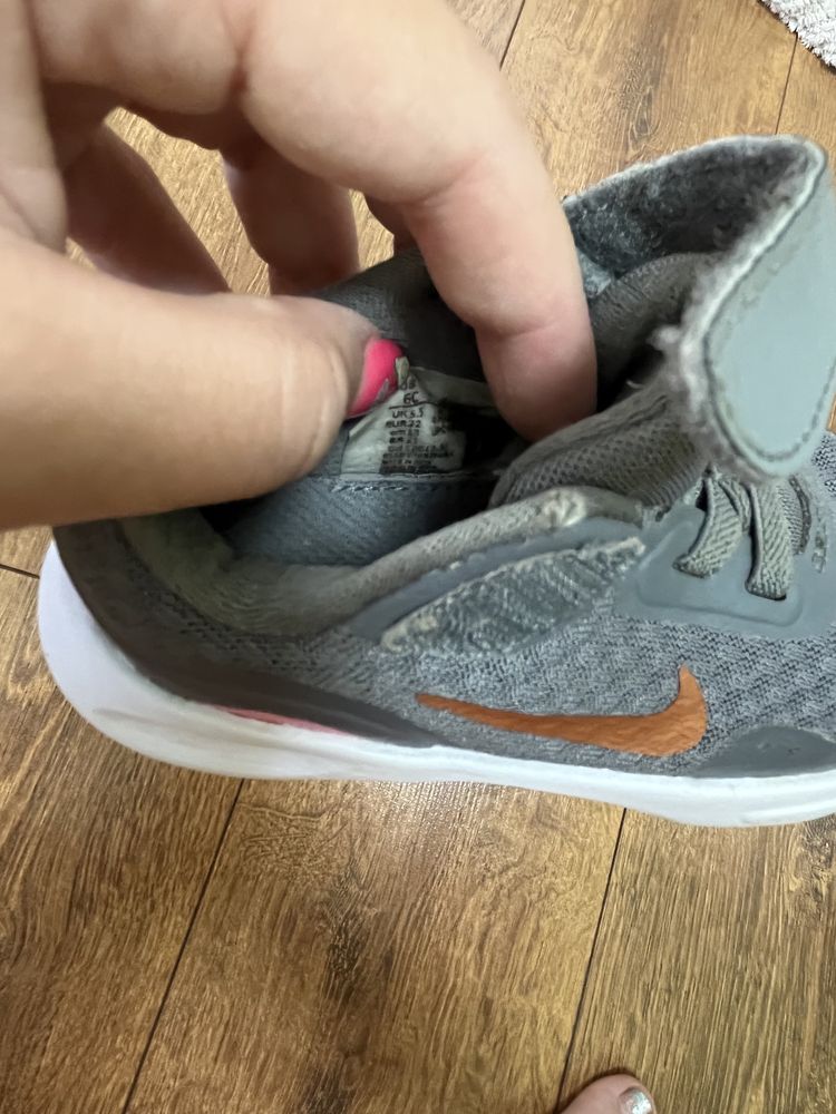 Кроссовки nike 22 6c 13,5 ст