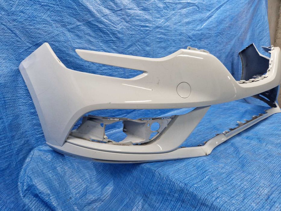 Renault Megane IV zderzak przód Oryginał