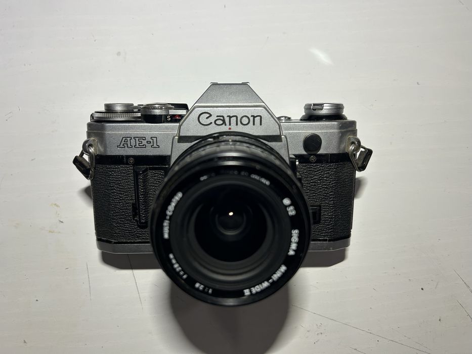 Canon AE-1 em bom estado