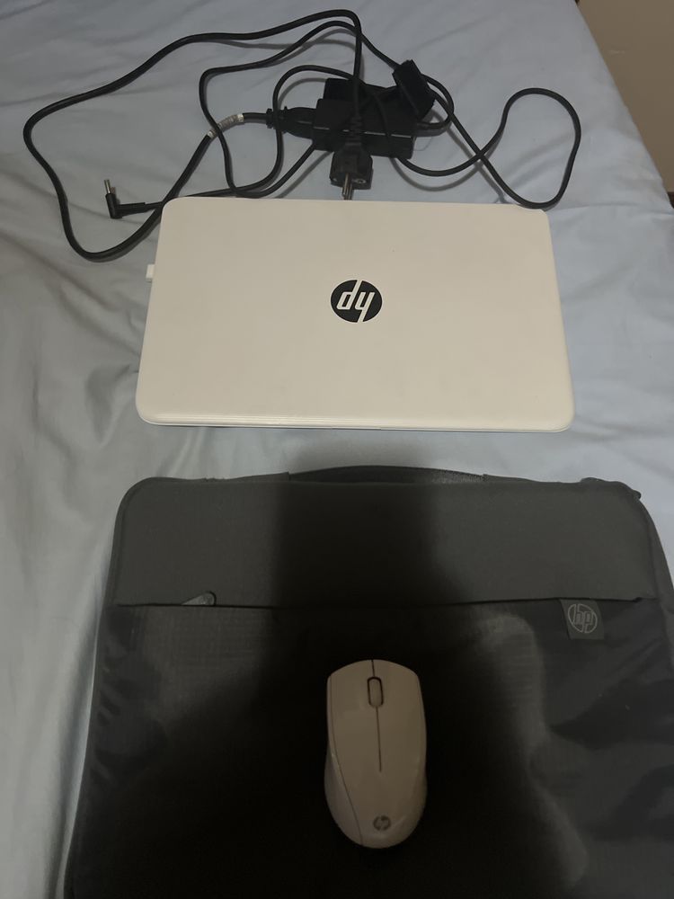 Pc/computador portatil hp branco