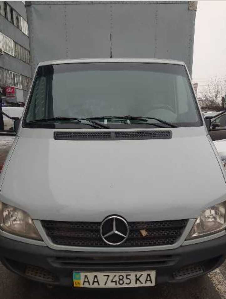 Вантажний автомобіль