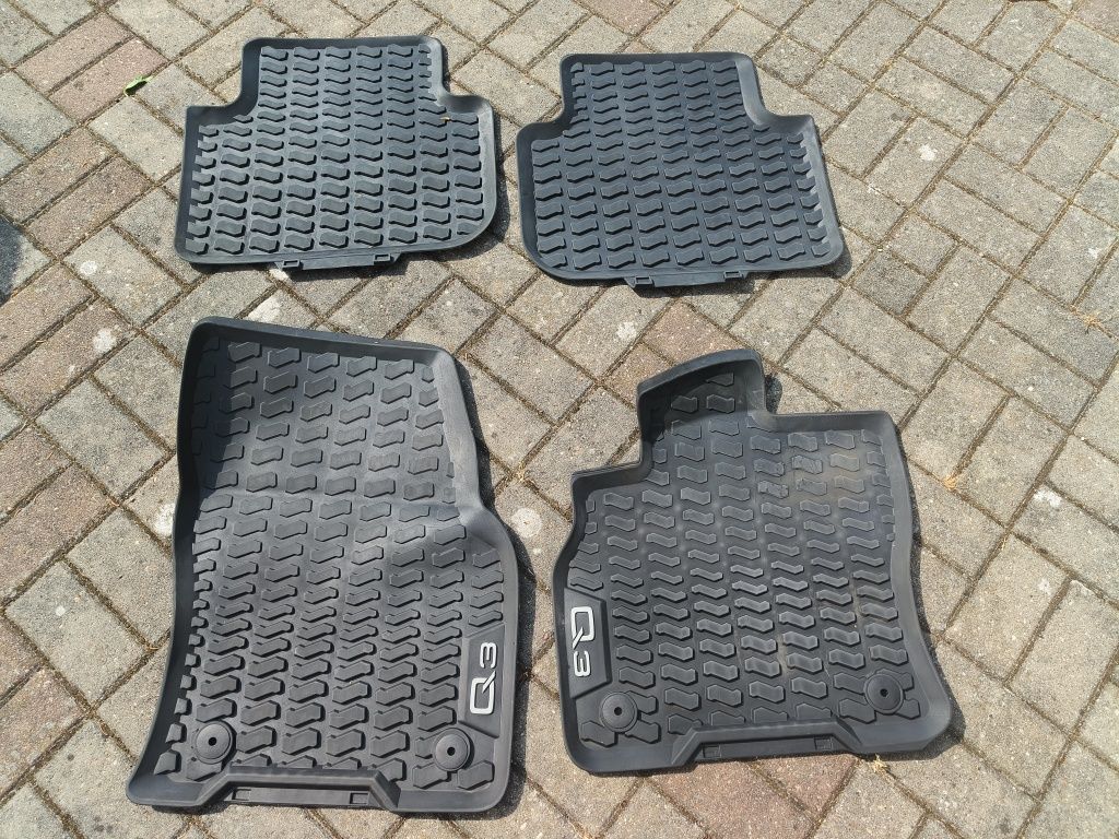 4 dywaniki gumowe oryginalne Aud mata do bagażnika i Q3