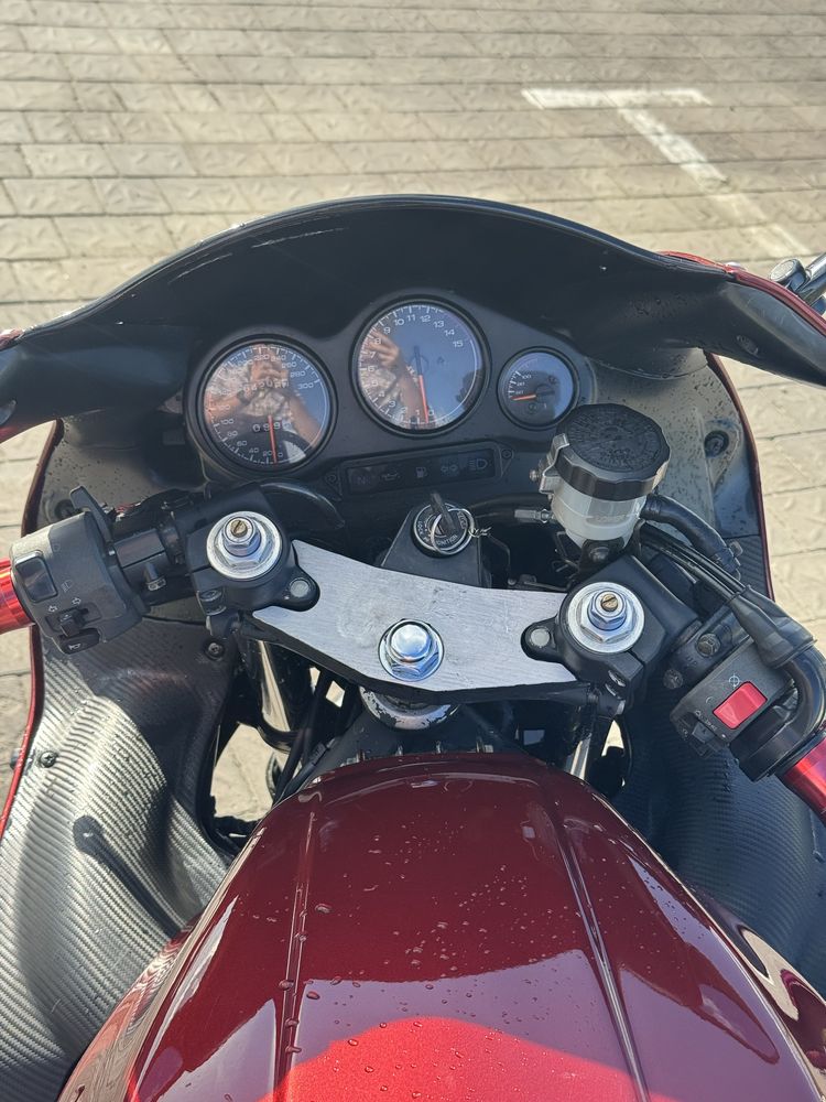 Продам Yamaha Thundercat 600