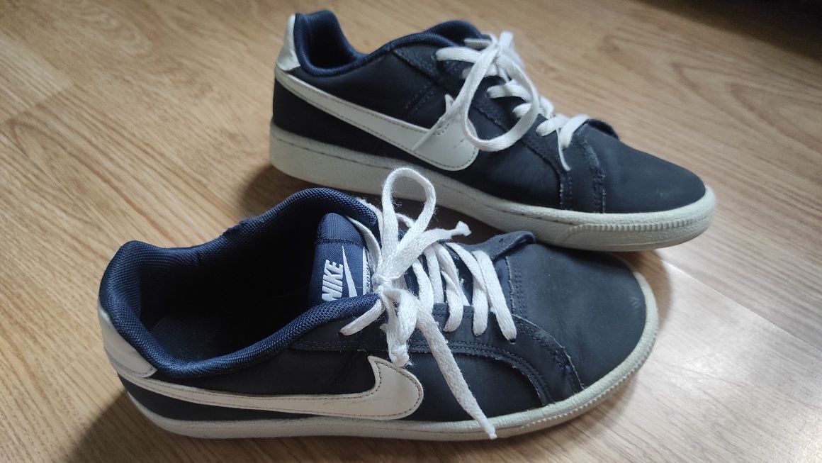 Nike rozmiar 36 granatowe