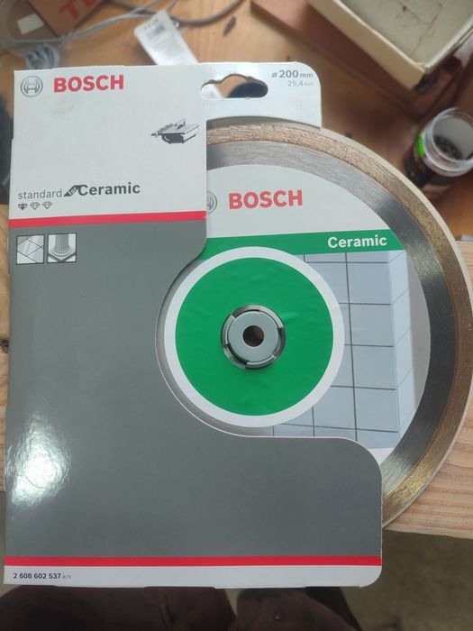 Алмазний відрізний диск Bosch Standard для кераміки 200-25.4