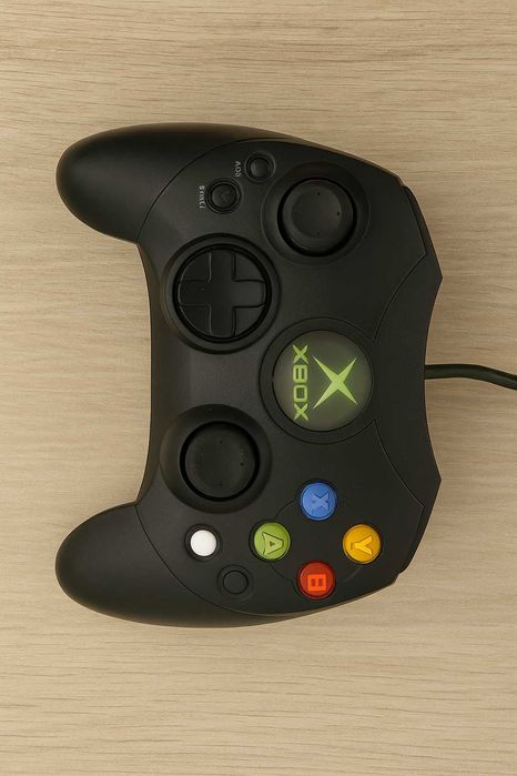 Oryginalny kontroler Xbox (1. generacja) – klasyk dla fanów retro