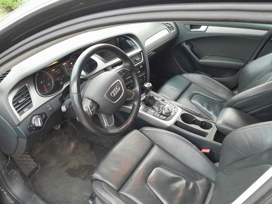 Sprzedam Audi A4 B8 AVANT 2.0 tdi