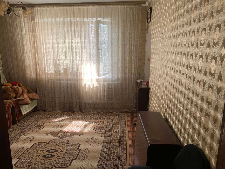 Продам велику 2 кімн. квартиру з ремонтом в місті Христинівка