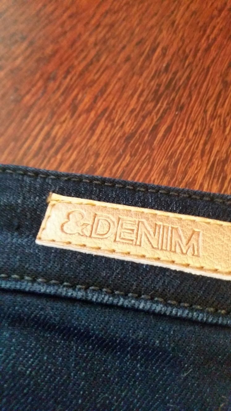 Czarne spodnie dziewczęce ze stretch firmy DENIM