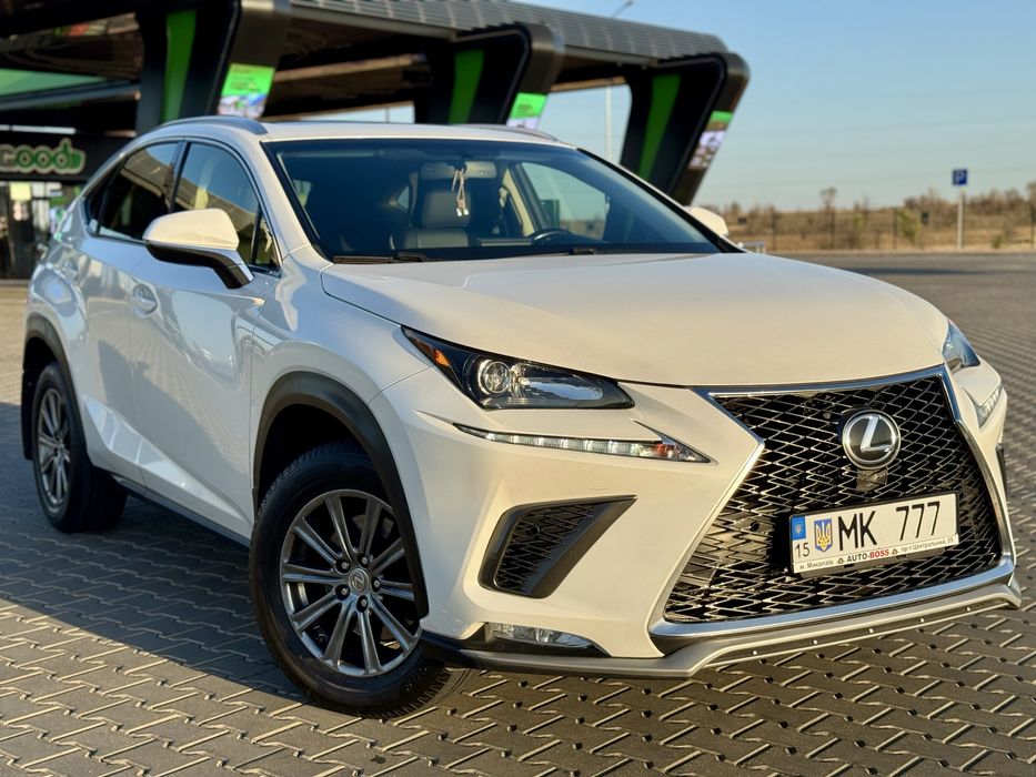 Продам Lexus NX 2015 год