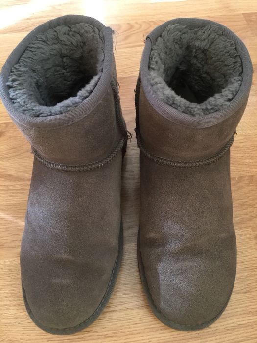 Продам замшевые угги