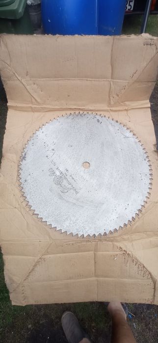 Piła do cięcia Drewna Globus 450x25x3.5