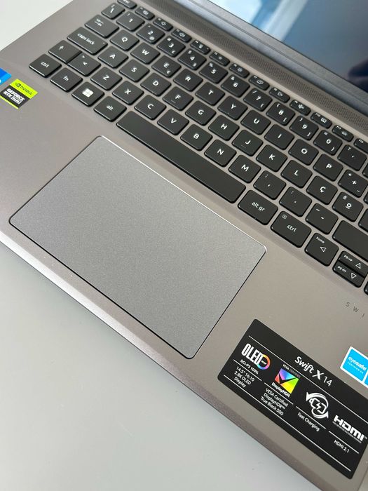 Portátil Acer X 14 OLED RTX 4050 – Gaming & Edição, i7-13700H 16GB/1TB