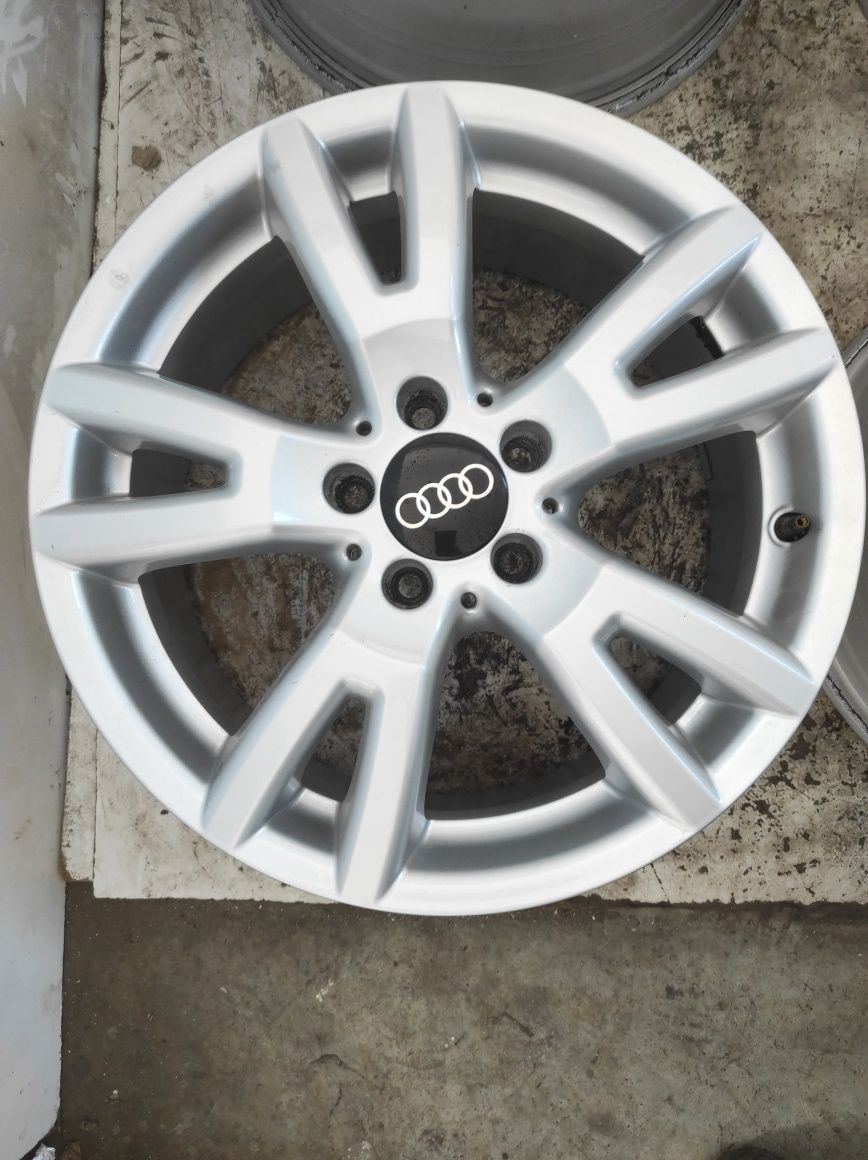 12 Felgi aluminiowe AUDI R 17 5x112 Bardzo Ładne