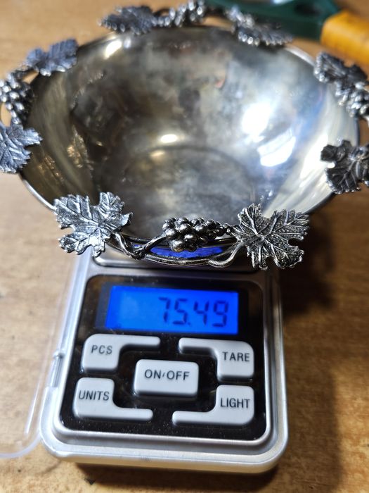 Цукерниця зі срібла 800*