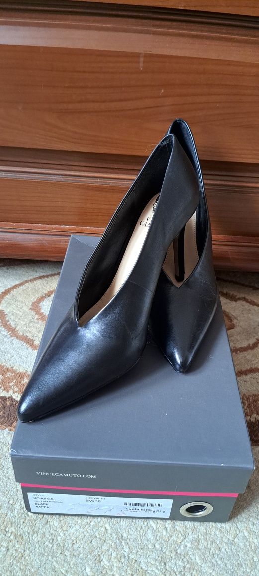 Buty na obcasie 39