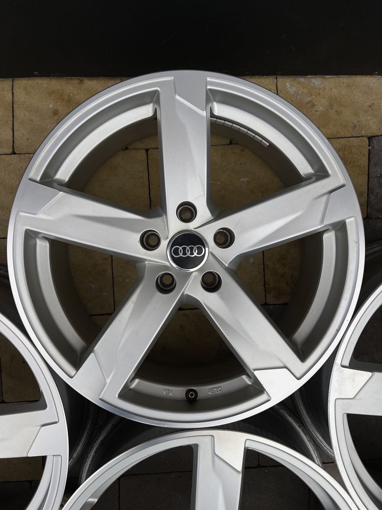 Диски R18 5x112 Et35 8J. Audi A4 A5 A6 A7 A8 Q3 Q5 Volkswagen