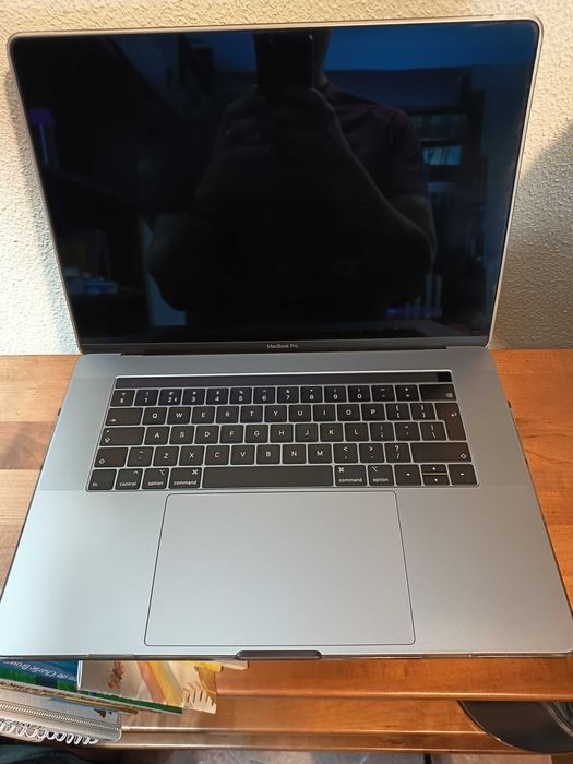 Macbook Pro 15" 2018, Como Novo