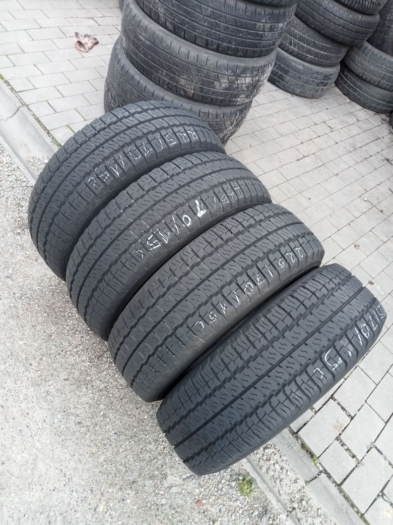 4x Opony Używane Całoroczne 225/70R15C Kormoran