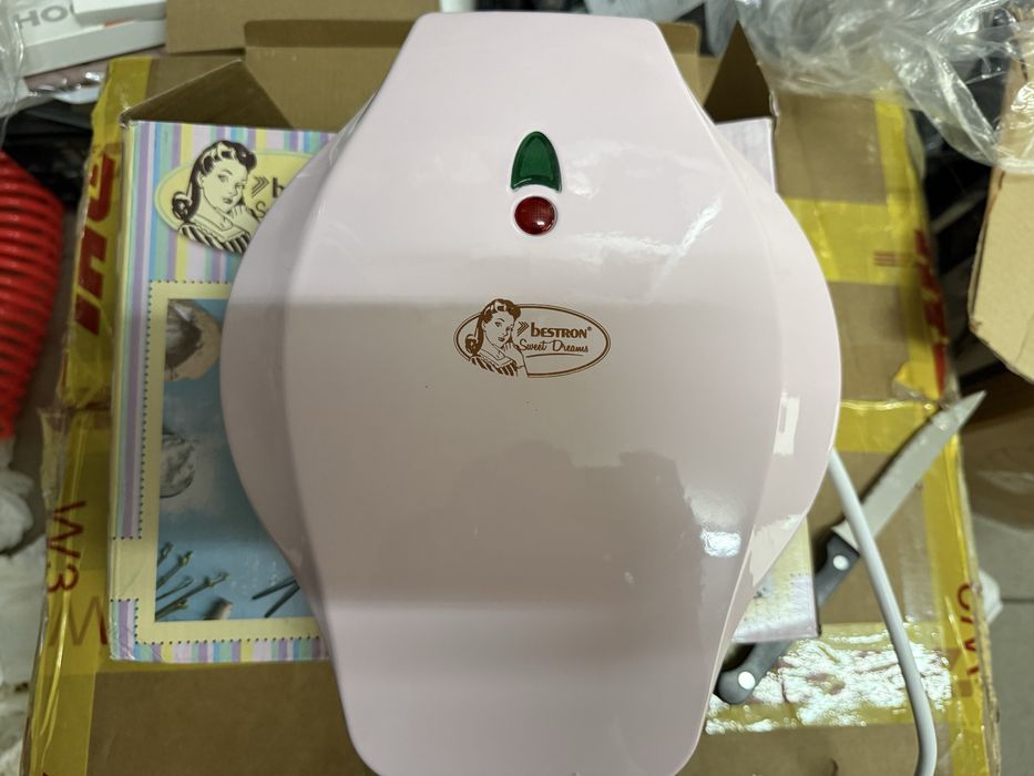Gofrownica Bestron 700W serduszka