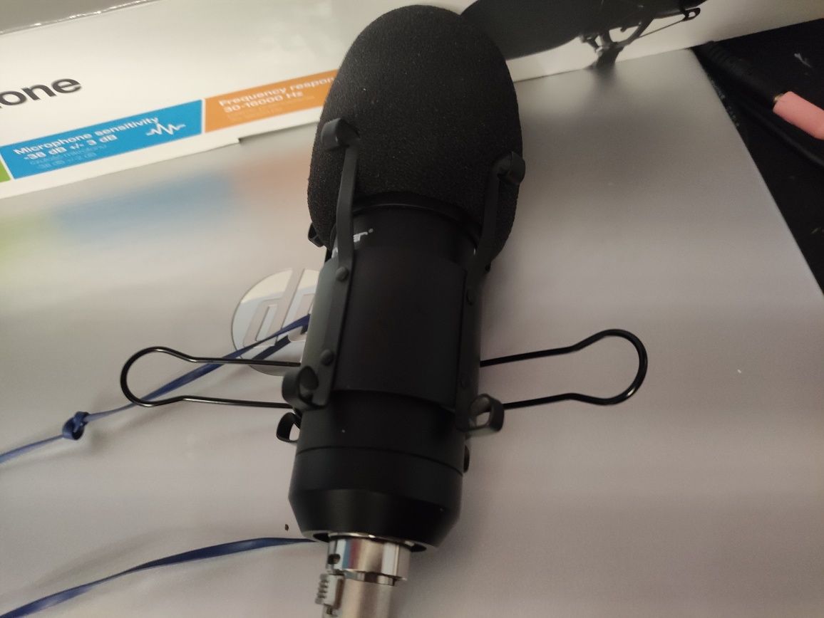Studio pro microphone tracer