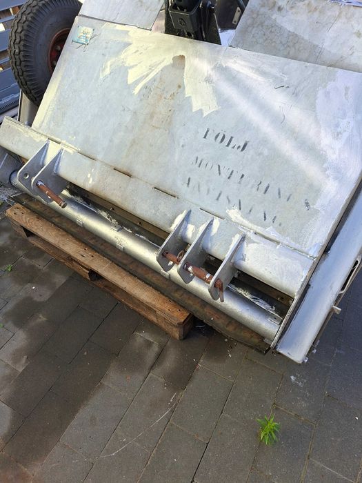 Okazja łyżka samozaładowcza piaskarka solarka posypywarka