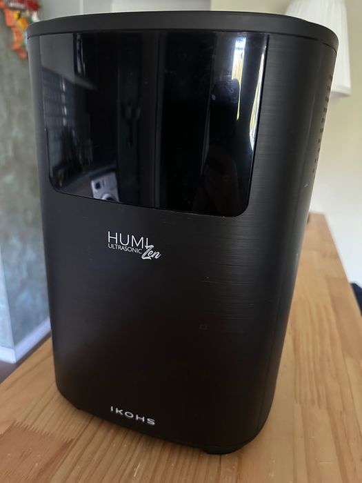 Umidificador capacidade superior 10h , alta capacidade , pouco uso .