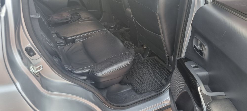 Продам Mitsubishi Outlander XL