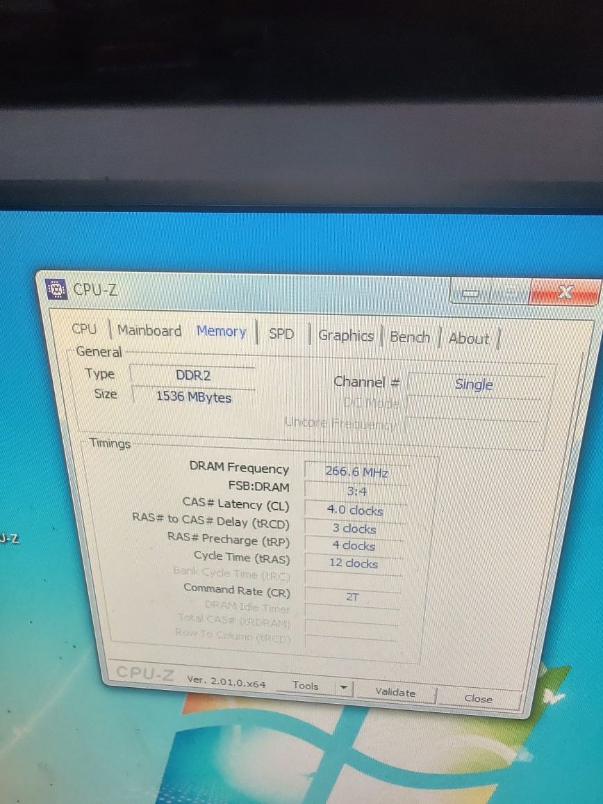 Komputer Pentium 4 531 3 GHz windows 7 Ssd 120 GB ,400 Hdd 1.5 GB RAM