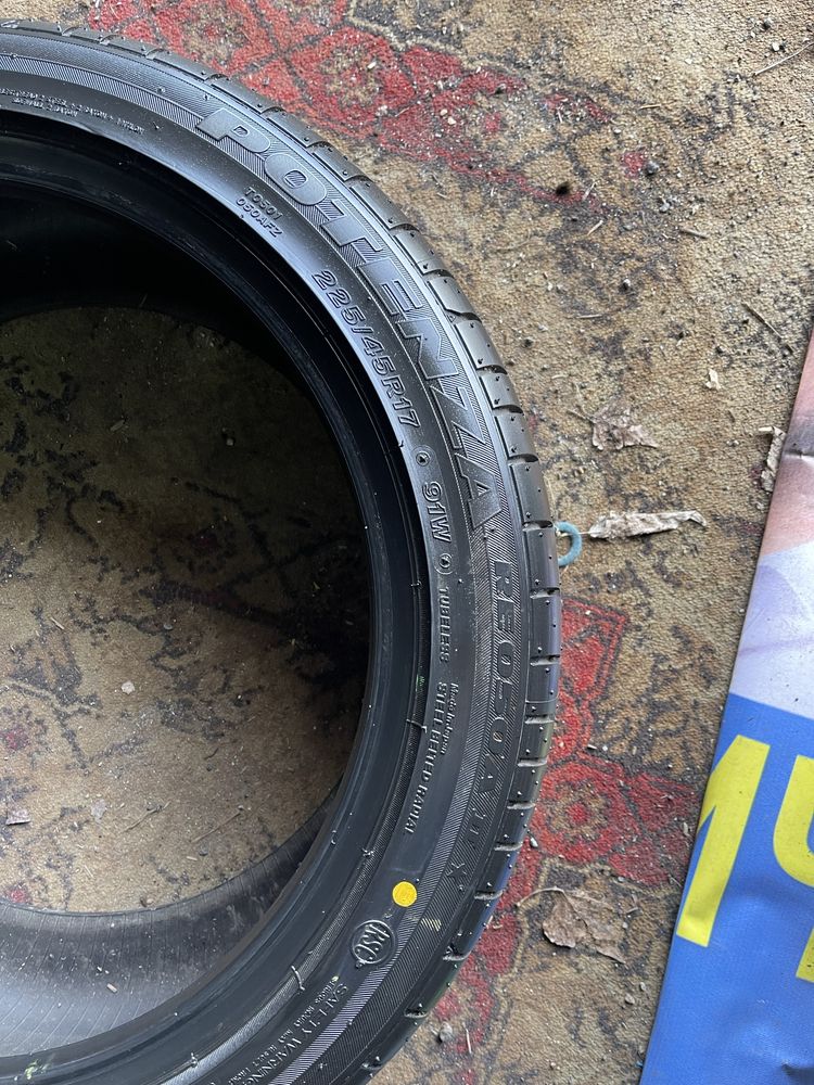 Лето 4шт. 225/45R17 Bridgestone Potenza RE050A II * RSC