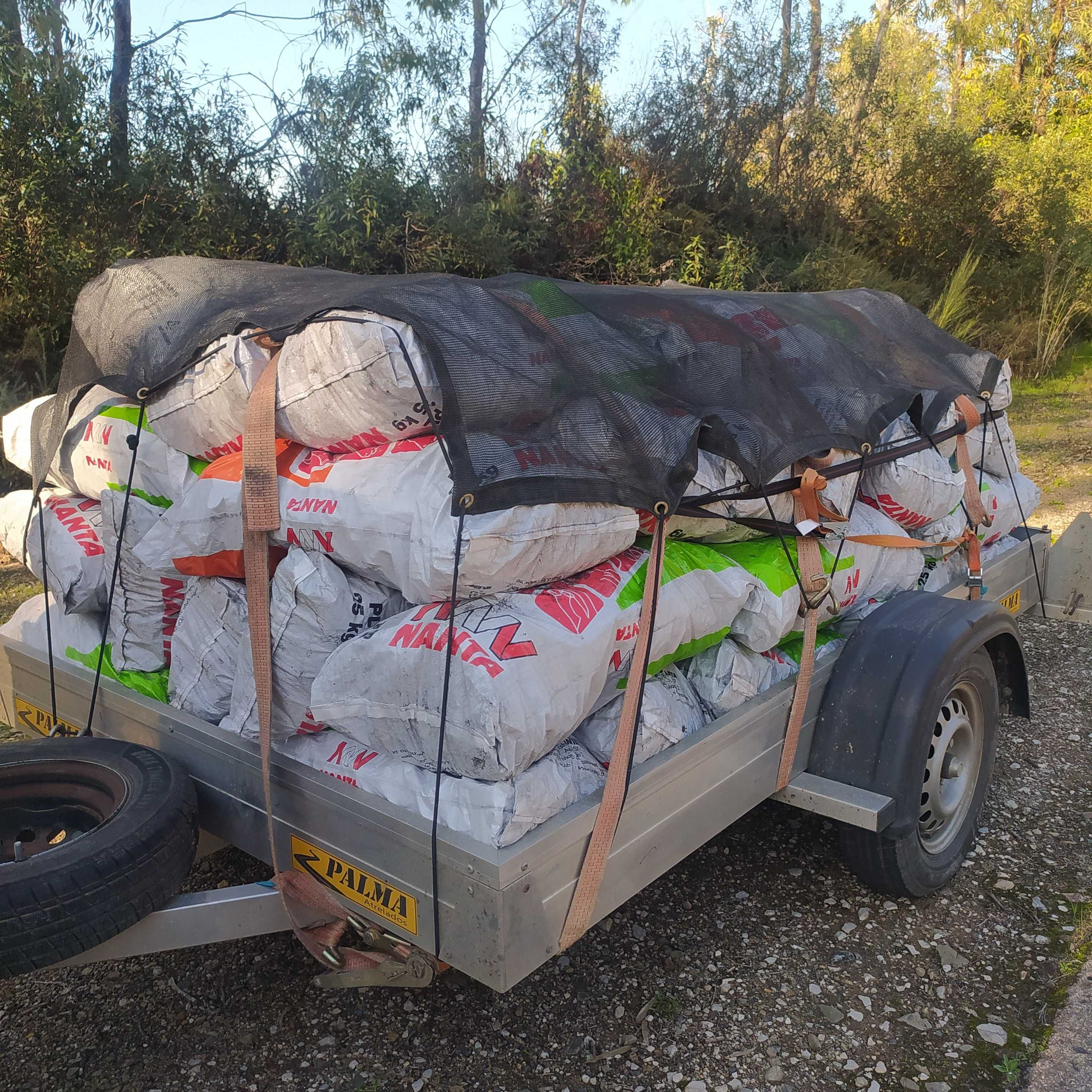 Carvão sacas 12kg